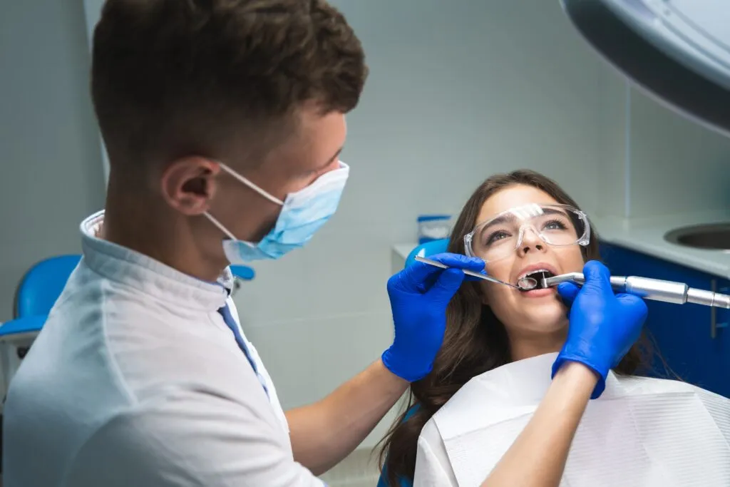 Who Is the Ideal Candidate for Laser Teeth Whitening Rugby?